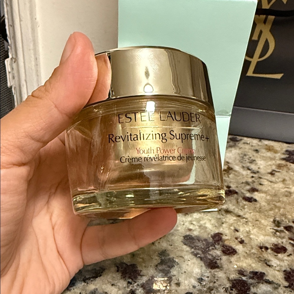 New Estee Lauder Revitalizing Supreme Plus Youth Power Cream - Picture 3 of 5